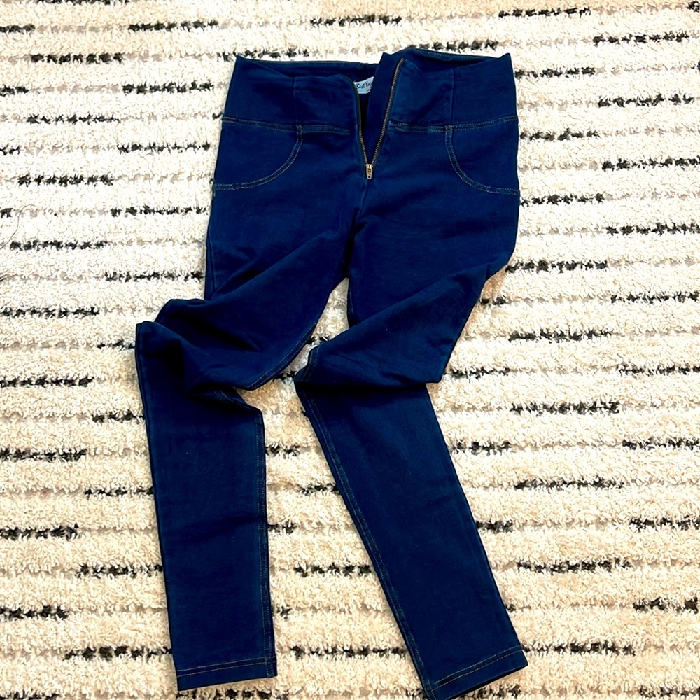 High-Rise Navy Women’s Jeans - Stretch Skinny